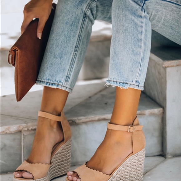 Vici | Shoes | Nwt Vici Suri Scalloped Espadrille Wedge Camel Size 9 | Poshmark